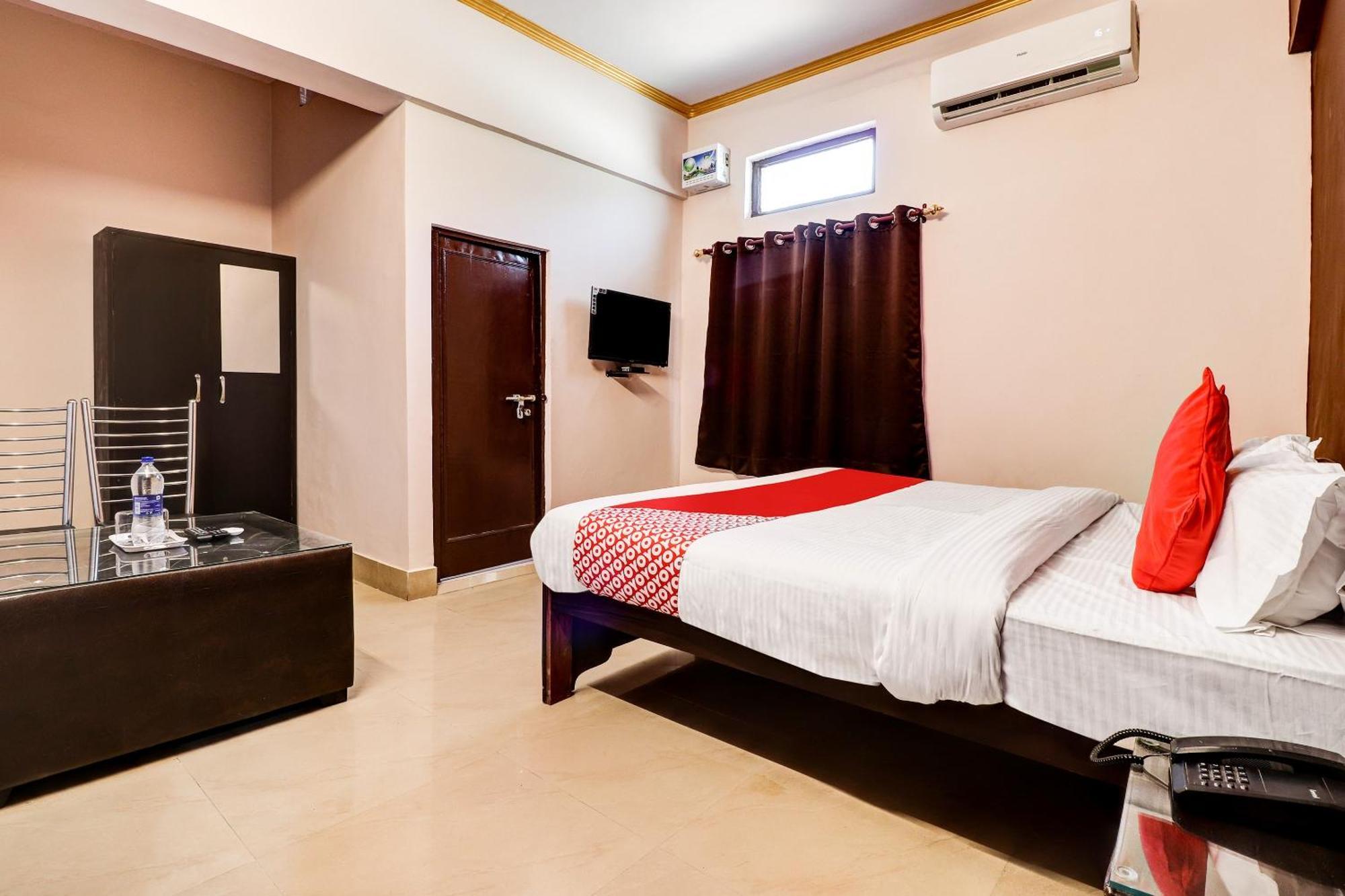 Hotel O Star City Hotel Ayodhya Εξωτερικό φωτογραφία