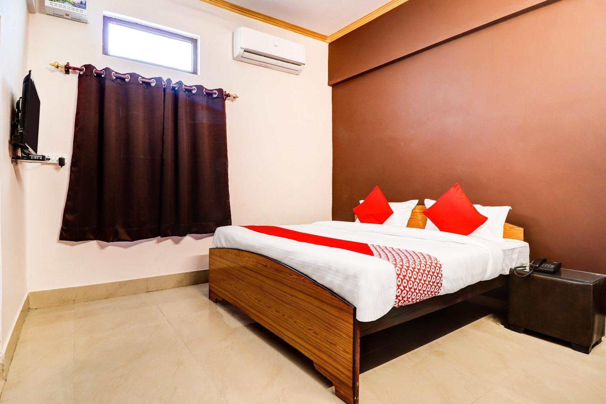 Hotel O Star City Hotel Ayodhya Εξωτερικό φωτογραφία