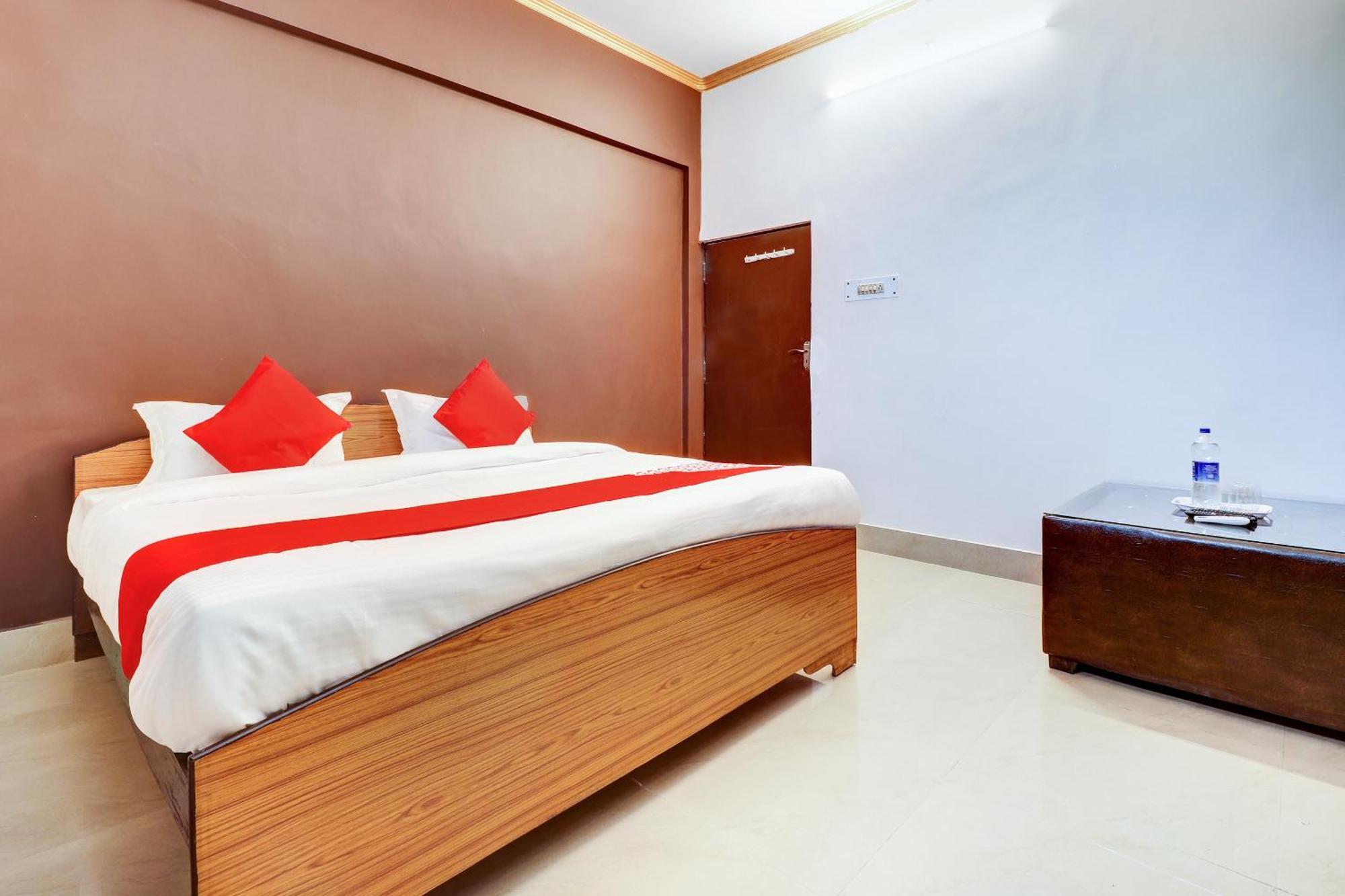 Hotel O Star City Hotel Ayodhya Εξωτερικό φωτογραφία